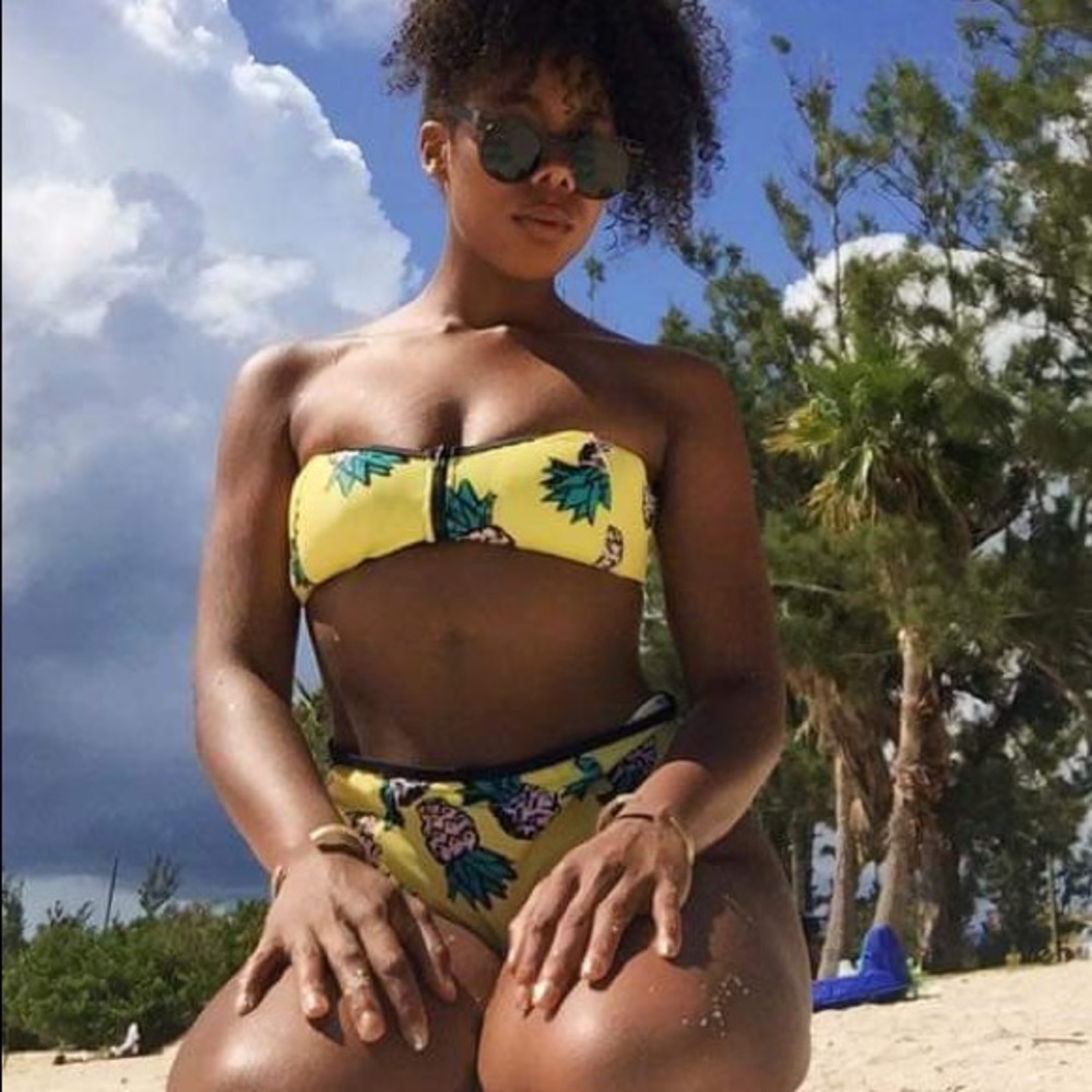 Boohoo Pineapple Bikini 👙